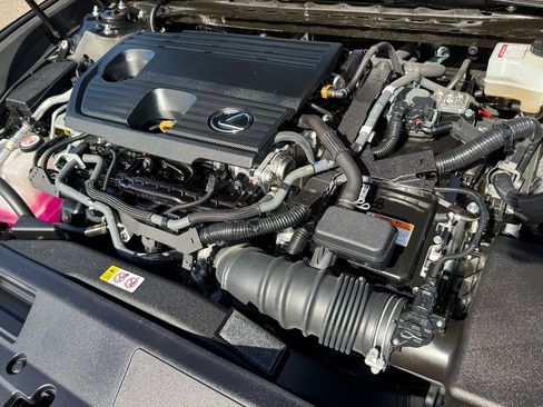 Used 2023 Lexus ES 300h w/ Accessory Package (Z2) image 22