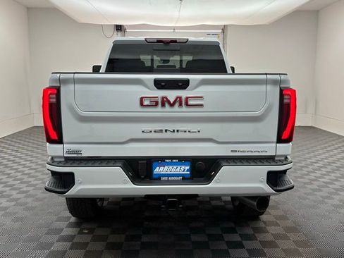 New 2026 GMC Sierra 2500 Denali w/ Denali Reserve Package image 11