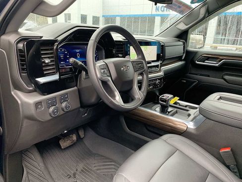 Certified 2022 Chevrolet Silverado 1500 LT Trail Boss w/ LT Trail Boss Premium Package image 10