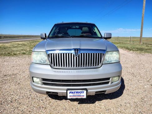 Used 2006 Lincoln Navigator Luxury AWD/4WD image 8