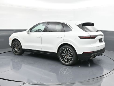 Used 2022 Porsche Cayenne image 6