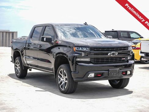 Used 2019 Chevrolet Silverado 1500 LT Trail Boss AWD/4WD image 3