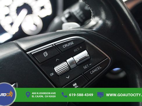 Used 2017 Genesis G90 3.3T Premium RWD image 23