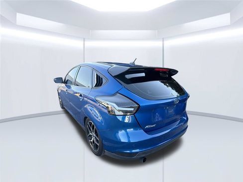 Used 2018 Ford Focus SEL FWD image 30