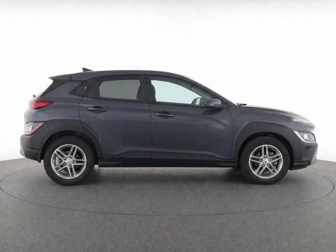 Used 2022 Hyundai Kona SE w/ Cargo Package FWD image 4