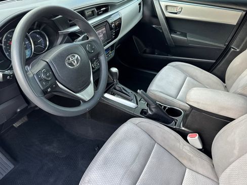Used 2014 Toyota Corolla LE image 4