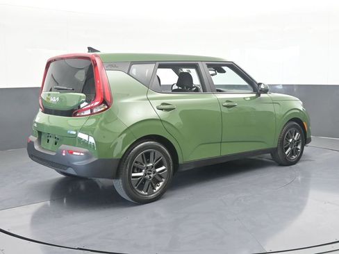 Used 2022 Kia Soul EX image 6