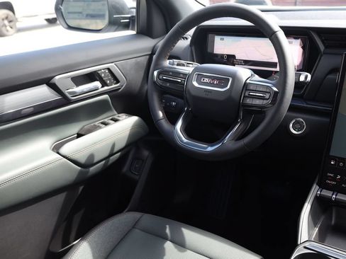 New 2027 GMC Terrain AT4 w/ Convenience Package III AWD/4WD image 21