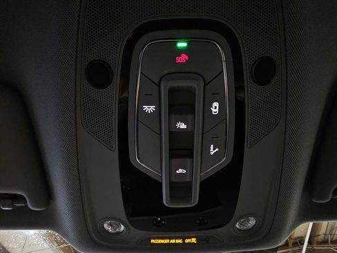 Used 2023 Audi Q5 2.0T Premium w/ Convenience Package image 33