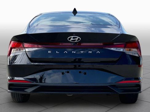 Certified 2023 Hyundai Elantra SEL FWD image 5