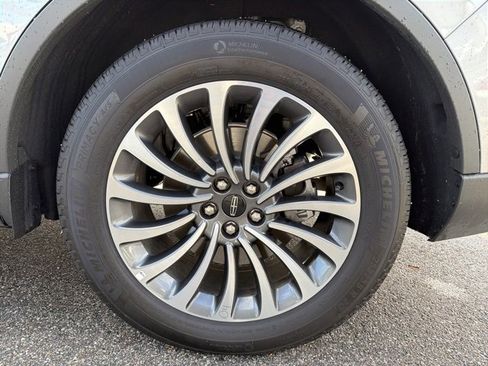 Used 2022 Lincoln Aviator Reserve image 21