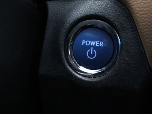 Used 2020 Toyota RAV4 Limited image 30