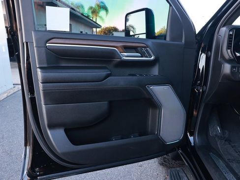 Used 2024 Chevrolet Silverado 2500 High Country AWD/4WD image 17
