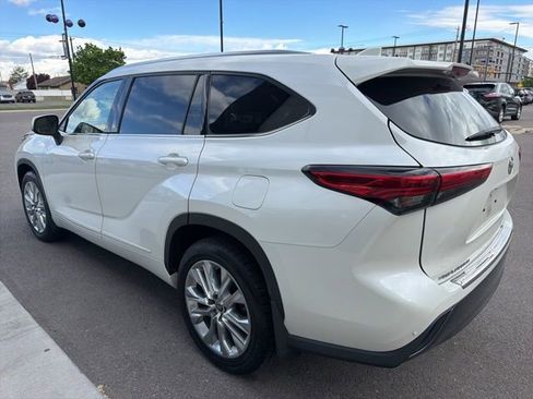 Used 2021 Toyota Highlander Limited AWD/4WD image 5