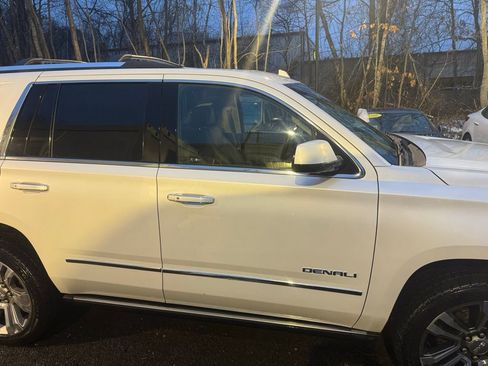 Used 2019 GMC Yukon Denali w/ Denali Ultimate Package AWD/4WD image 4