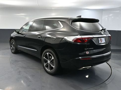 Used 2022 Buick Enclave Essence w/ Experience Buick Package image 9