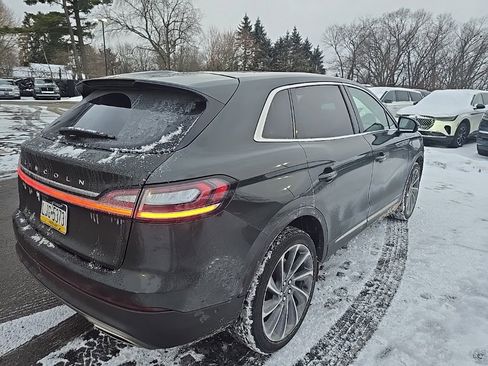 Used 2022 Lincoln Nautilus Reserve w/ Equipment Group 201A image 4