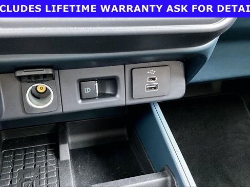 Used 2025 Ford Maverick Lariat w/ 4K Tow Package AWD/4WD image 27