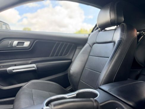 Used 2018 Ford Mustang GT Premium RWD image 21