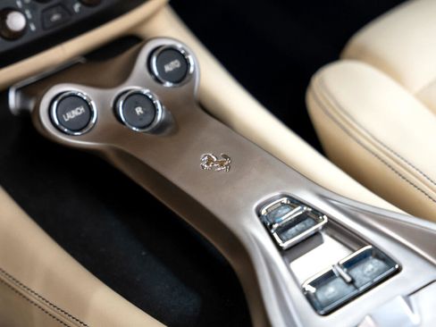 Used 2010 Ferrari California image 60