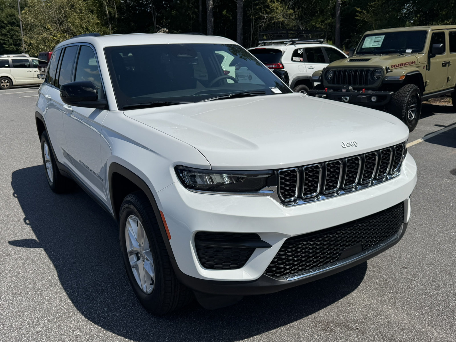 New 2026 Jeep Grand Cherokee Laredo RWD image 3