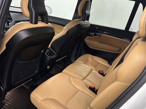 Used 2018 Volvo XC90 T6 Momentum w/ Convenience Package image 27
