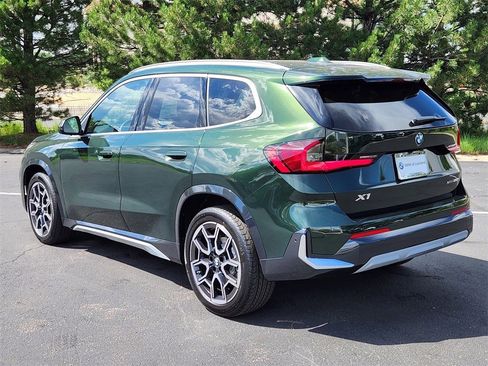 Used 2025 BMW X1 xDrive28i w/ Premium Package image 3