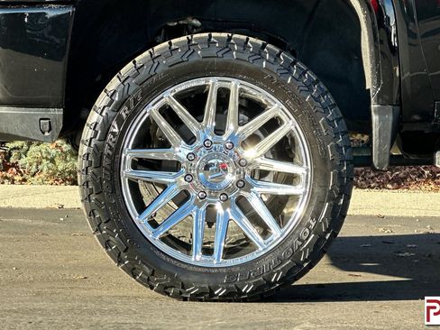 Used 2023 GMC Sierra 2500 Denali image 10