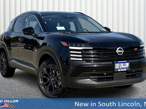 New 2025 Nissan Kicks SR image 2