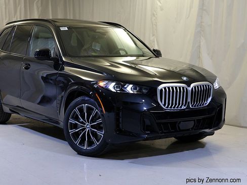 New 2026 BMW X5 xDrive50e w/ M Sport Package image 2