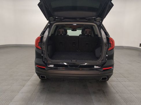 Used 2020 GMC Terrain SLT w/ Preferred Package image 29