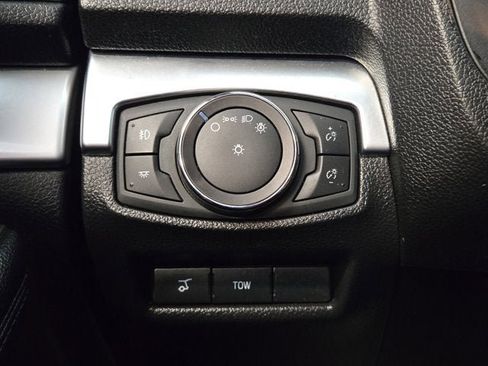 Used 2018 Ford Explorer Sport image 22