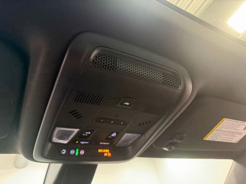 Used 2024 Cadillac XT6 Premium Luxury image 88