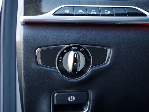 Used 2015 Mercedes-Benz S 550 Sedan image 16