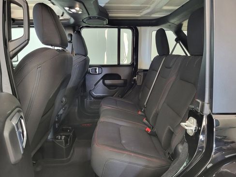 Used 2023 Jeep Wrangler Unlimited Rubicon image 6