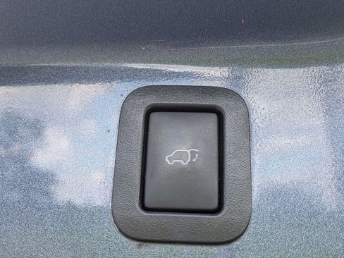 Used 2016 Toyota Highlander Limited FWD image 14