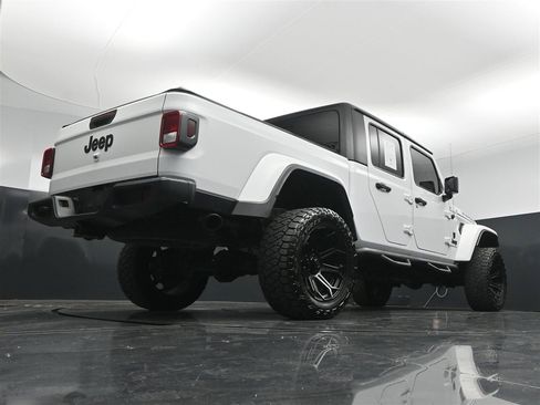 Used 2020 Jeep Gladiator Sport w/ Quick Order Package 24S AWD/4WD image 31