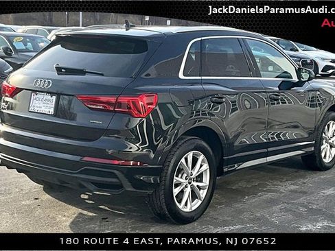 Used 2024 Audi Q3 2.0T Premium w/ Convenience Package image 2