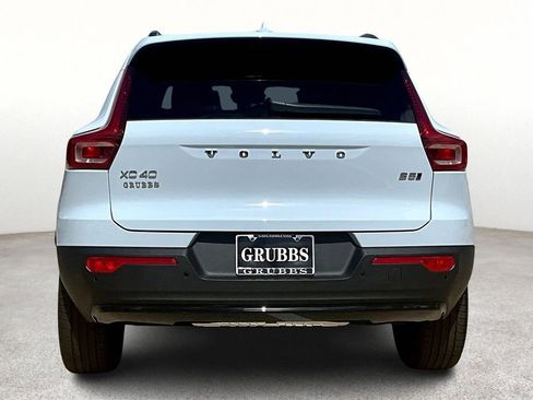 New 2026 Volvo XC40 B5 Plus w/ Protection Package Premier image 7