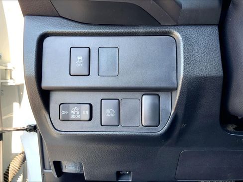 Used 2023 Toyota Tacoma SR5 RWD image 33