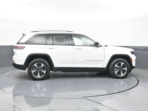Used 2023 Jeep Grand Cherokee 4WD 4xe image 16