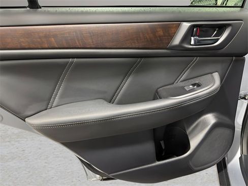 Used 2019 Subaru Outback 2.5i Limited image 31