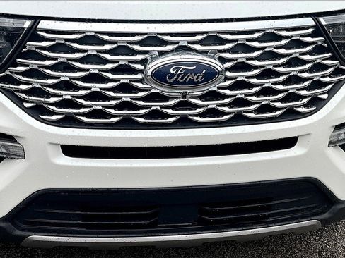 Used 2020 Ford Explorer Platinum w/ Premium Technology Package image 33