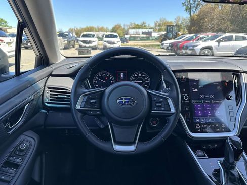 Used 2022 Subaru Outback Premium AWD/4WD image 10