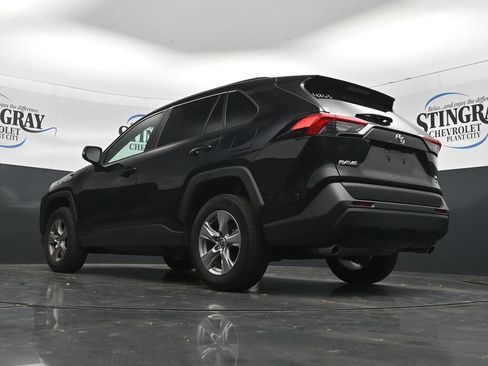 Used 2025 Toyota RAV4 XLE AWD/4WD image 30