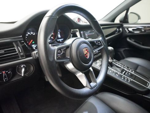 Used 2020 Porsche Macan AWD/4WD image 14