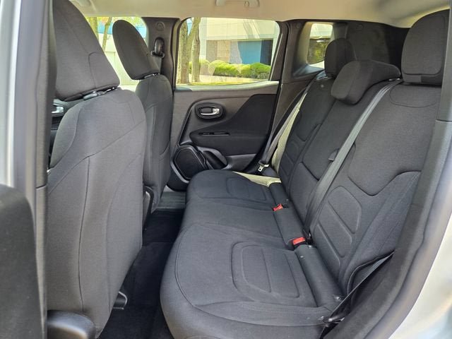 Used 2021 Jeep Renegade Latitude w/ Convenience Group FWD image 12