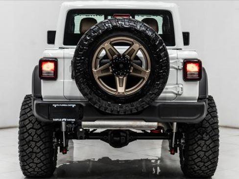 Used 2026 Jeep Wrangler Unlimited Sport AWD/4WD image 9
