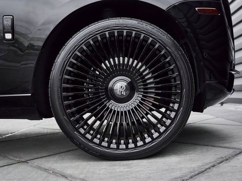 Used 2019 Rolls-Royce Cullinan image 20