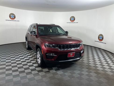Used 2022 Jeep Grand Cherokee Limited image 20